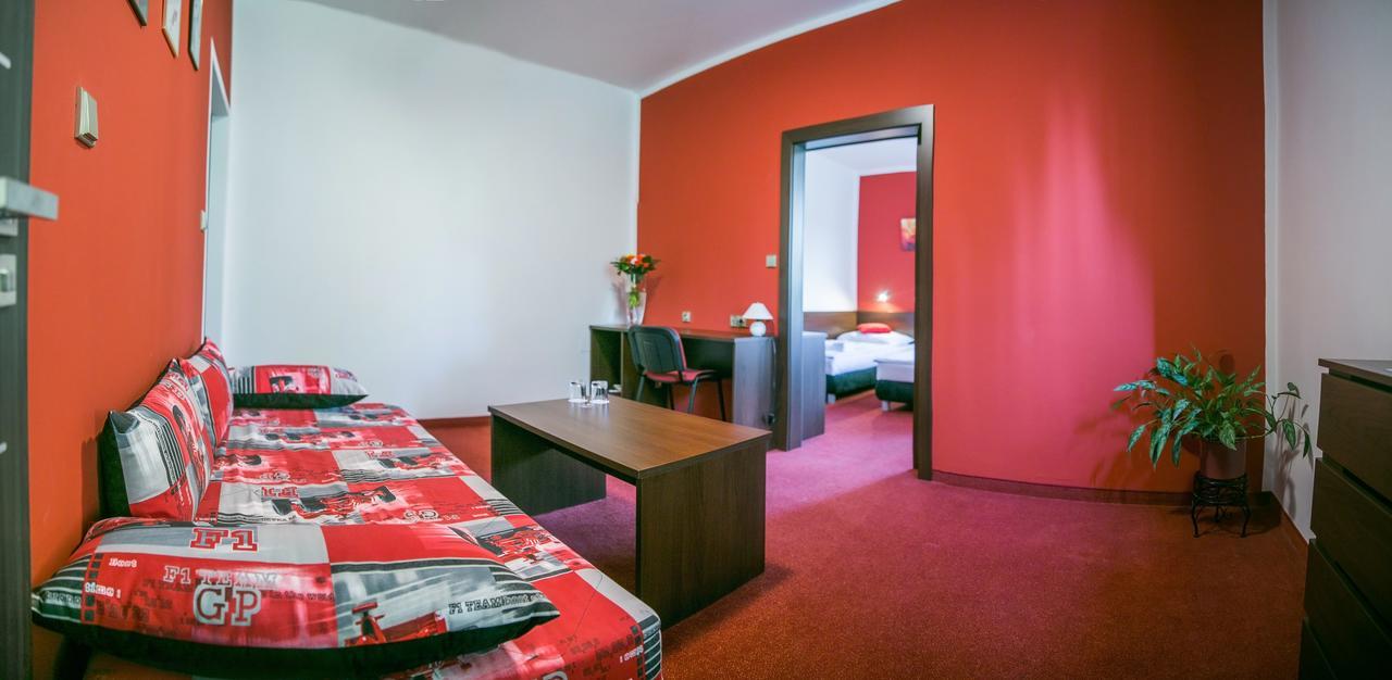 Hotel Best Ostrava Luaran gambar